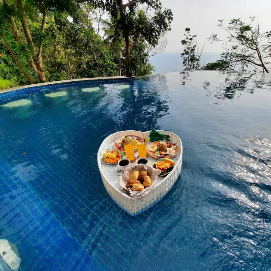 Edge Resort, Yogyakarta Parangtritis Exterior photo